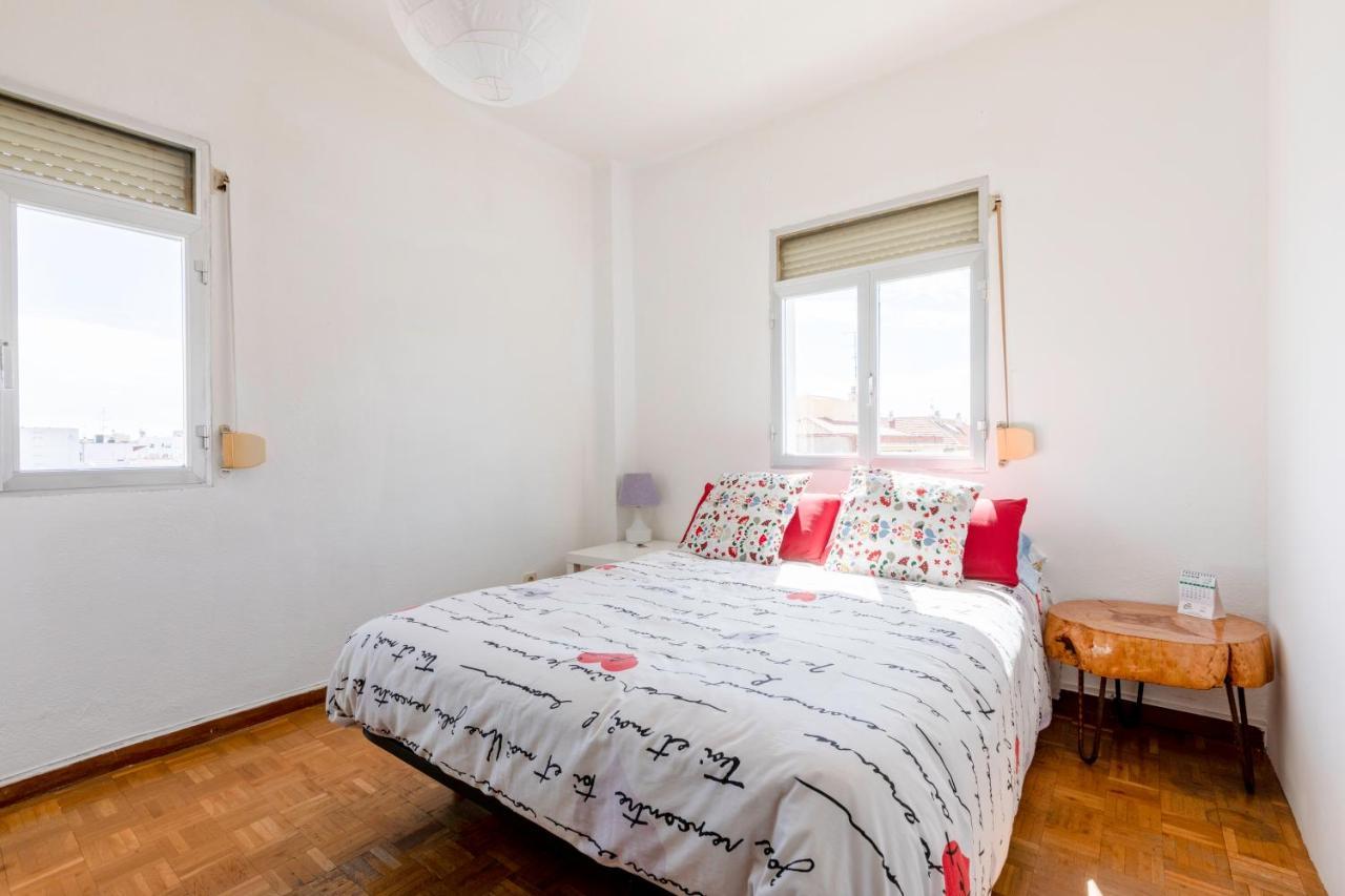Linda Estancia Entre El Centro Y El Aeropuerto Apartman Madrid Kültér fotó